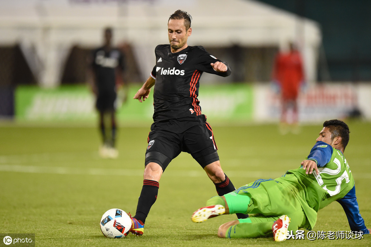 完美体育官网-英格兰客场大胜保加利亚，小组领跑如虎添翼